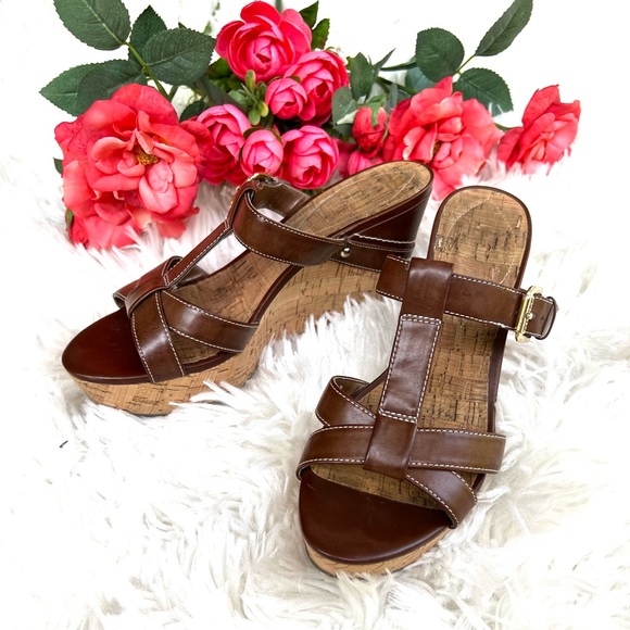 💥Guess Wedges sandals brown cork slip on💫 - Picture 1 of 16